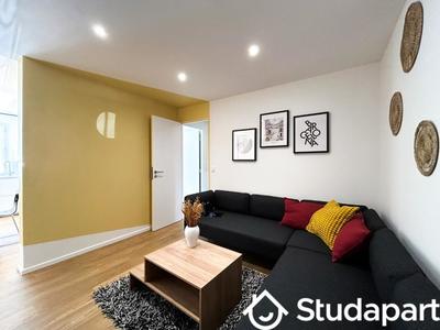 Chambre - 10 m² - 1 pièce