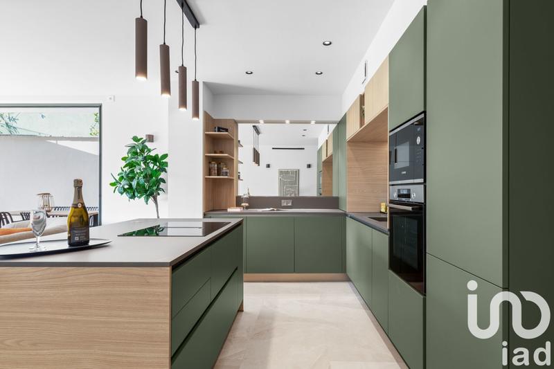 Appartement - 97 m² - 4 pièces