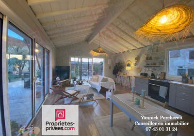 Maison - 400 m² - 3 pièces