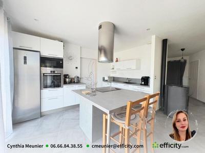 Pavillon - 130 m² - 6 pièces