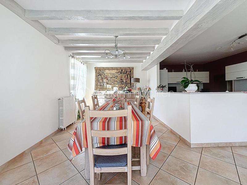 Propriété - 127 m² - 7 pièces