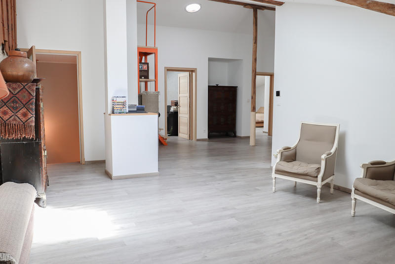 Maison - 320 m² - 6 pièces