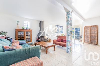 Maison - 195 m² - 9 pièces