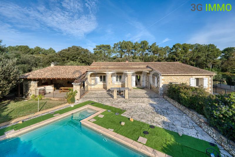 Villa - 153 m² - 6 pièces
