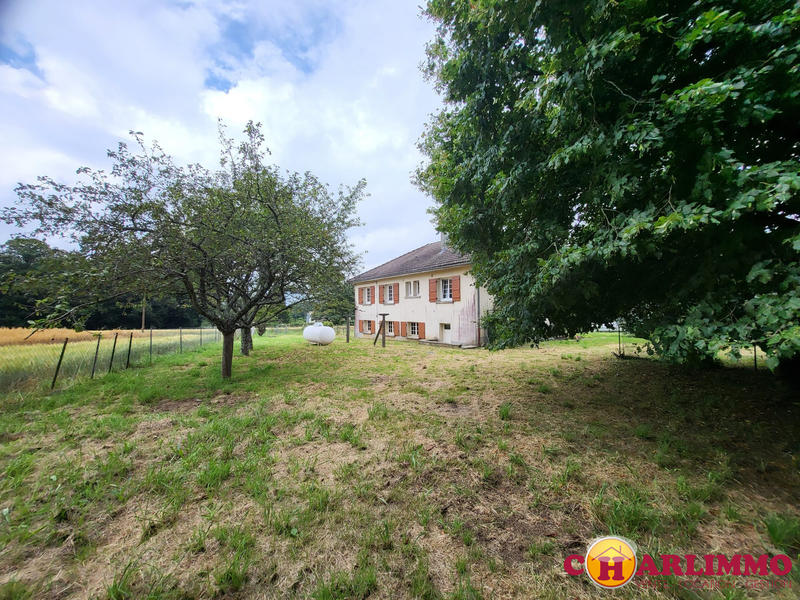 Maison traditionnelle - 87 m² - 4 pièces