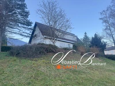 Villa - 226 m² - 8 pièces