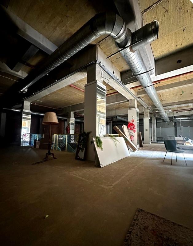 Local commercial - 1 052 m²