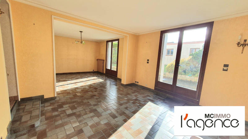 Maison traditionnelle - 180 m² - 7 pièces