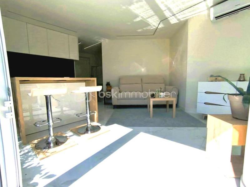 Studio - 27 m² - 1 pièce
