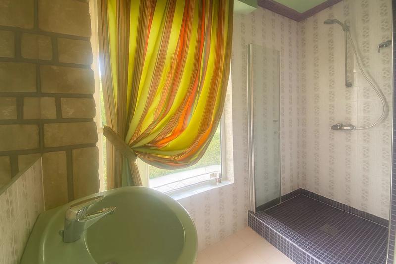 Maison - 290 m² - 6 pièces