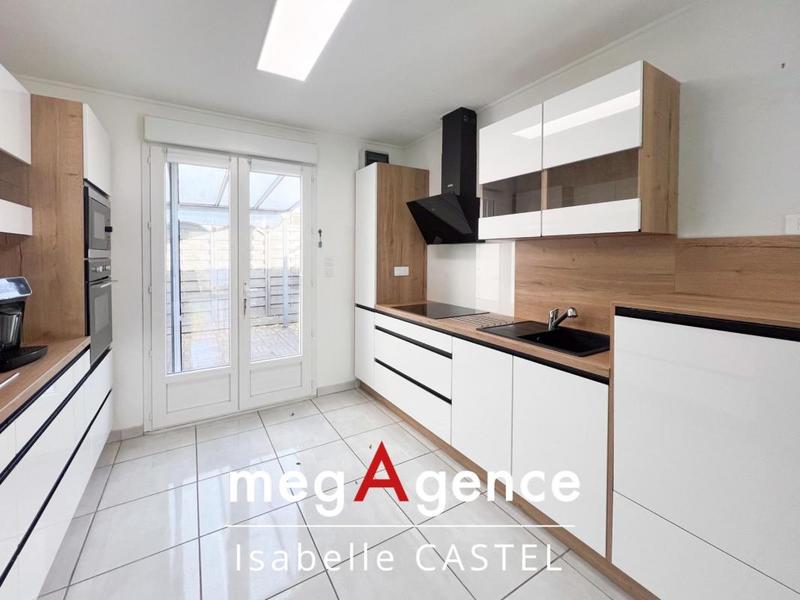 Maison traditionnelle - 79 m² - 4 pièces