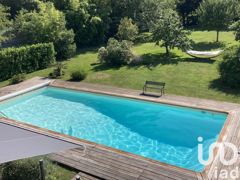 Maison - 200 m² - 7 pièces