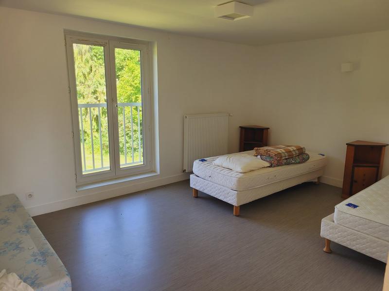 Château - 1 327 m² - 50 pièces