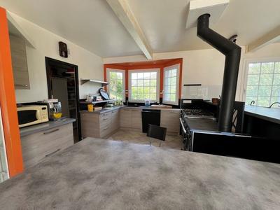 Maison contemporaine - 235 m² - 8 pièces