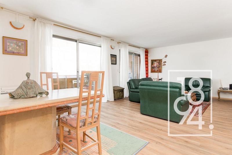 Appartement - 100 m² - 4 pièces