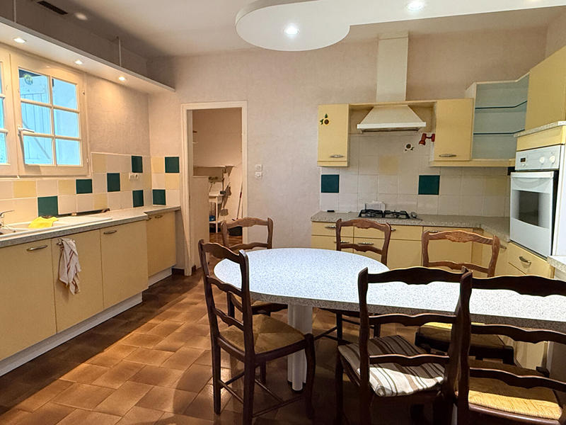 Maison - 140 m² - 6 pièces