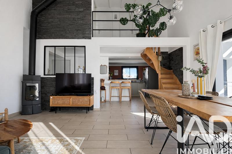 Maison - 104 m² - 5 pièces