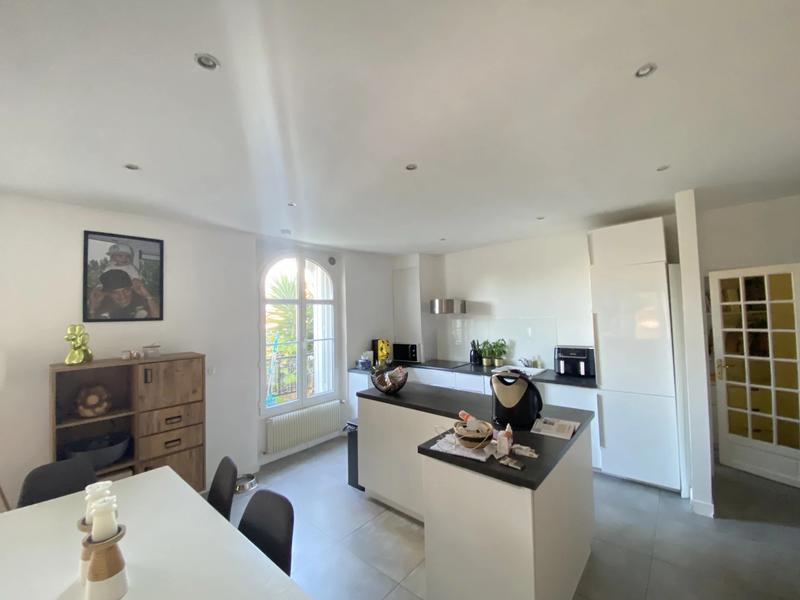 Appartement - 119 m² - 4 pièces