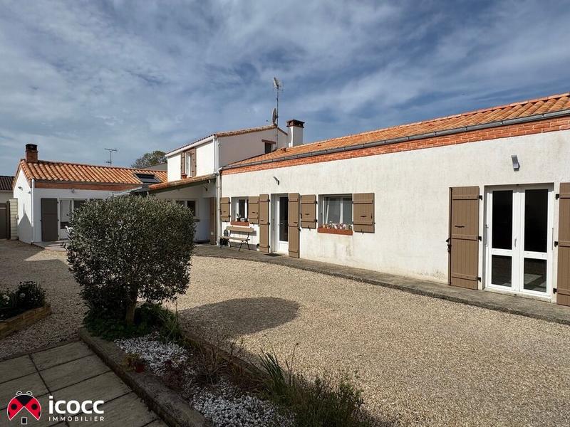 Maison - 179 m² - 6 pièces