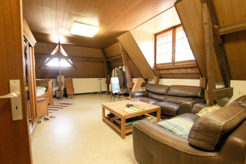 Maison - 230 m² - 8 pièces