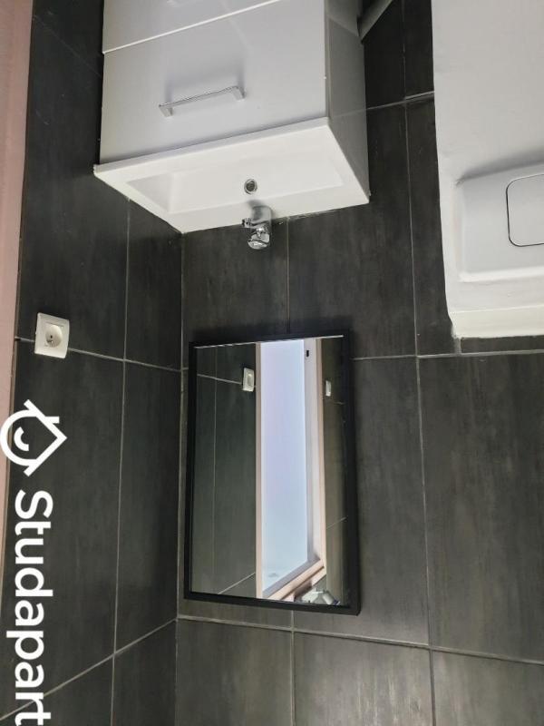 Chambre - 12 m² - 1 pièce