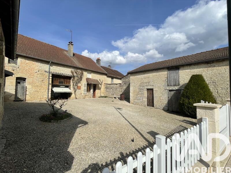 Maison de campagne - 60 m² - 2 pièces