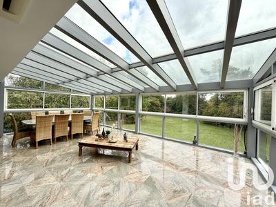 Maison - 252 m² - 8 pièces