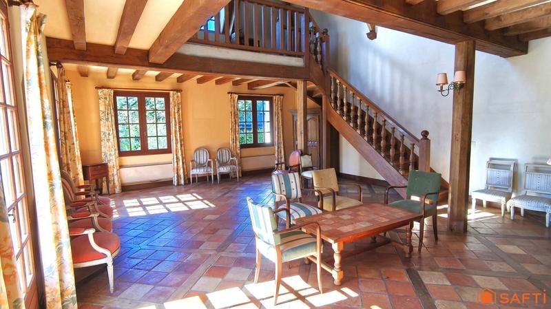 Villa - 173 m² - 9 pièces