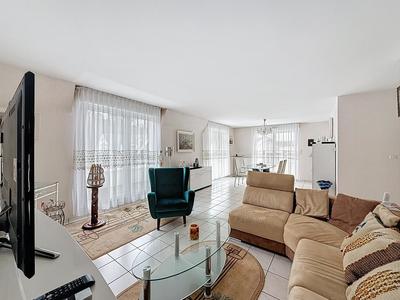 Appartement - 120 m² - 4 pièces