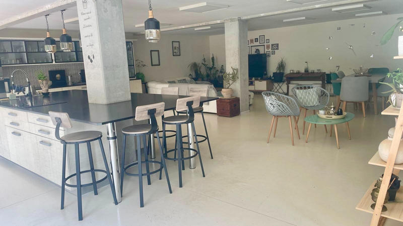 Maison - 219 m² - 7 pièces