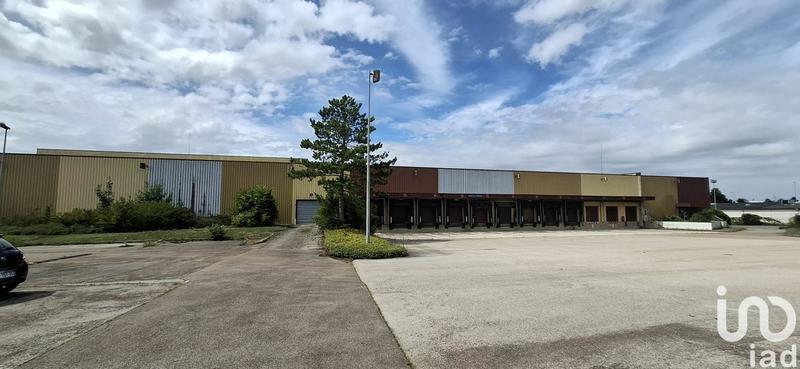 Local commercial - 8 434 m²