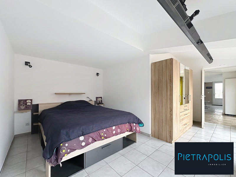 Maison - 380 m² - 6 pièces