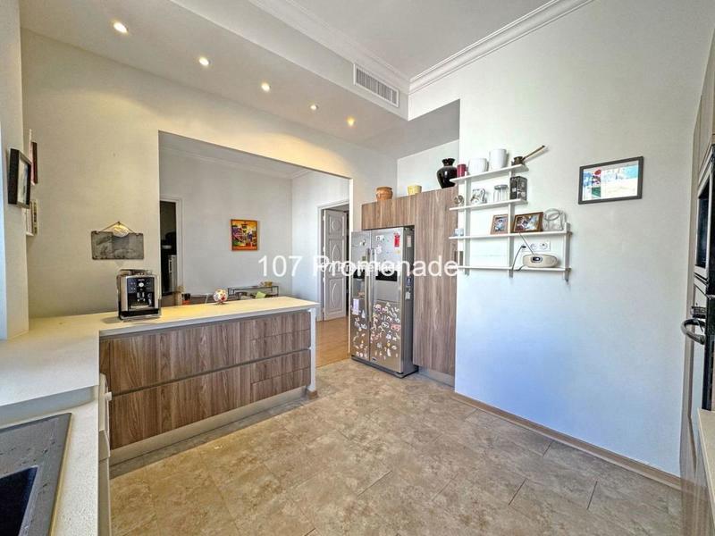 Appartement - 149 m² - 6 pièces