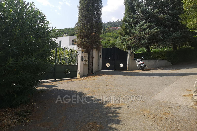 Parking / Garage - 13 m²