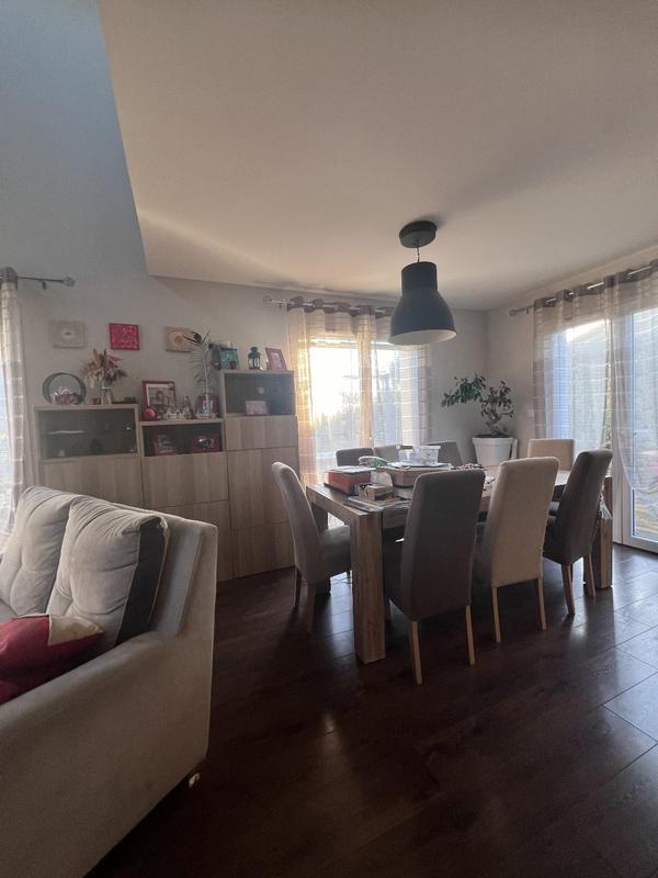 Maison - 137 m² - 5 pièces