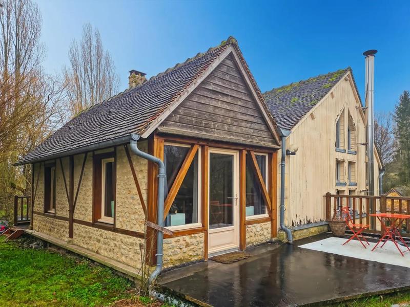 Moulin - 400 m² - 15 pièces