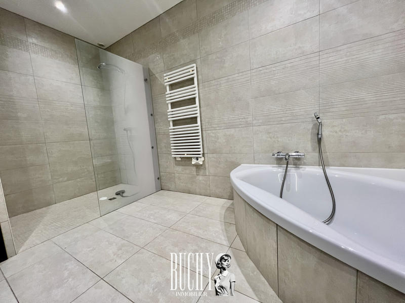 Maison - 175 m² - 5 pièces