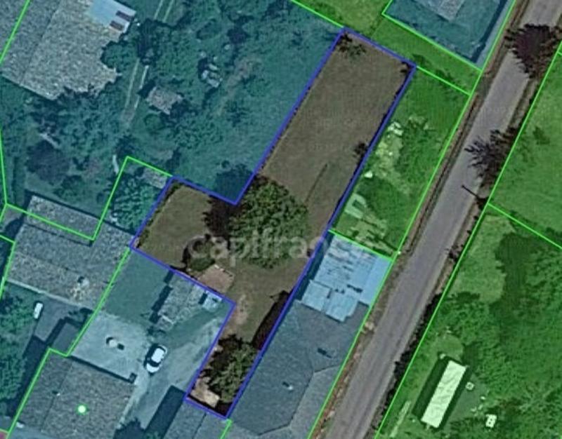 Terrain constructible - 679 m²