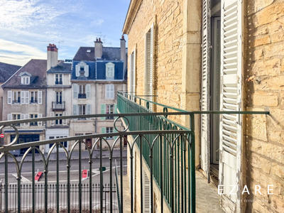 Appartement - 173 m² - 7 pièces