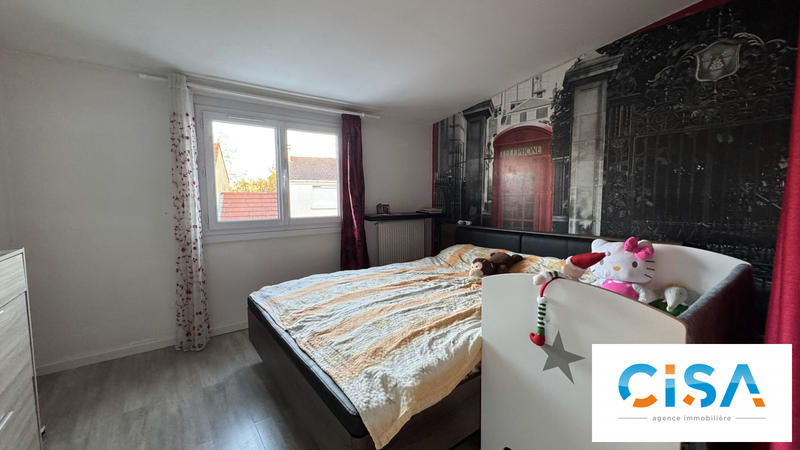 Maison - 90 m² - 5 pièces