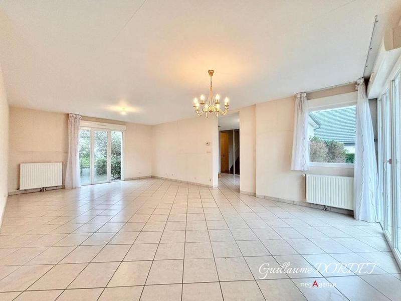 Maison traditionnelle - 110 m² - 4 pièces