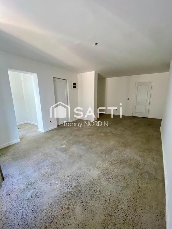 Maison - 225 m² - 7 pièces