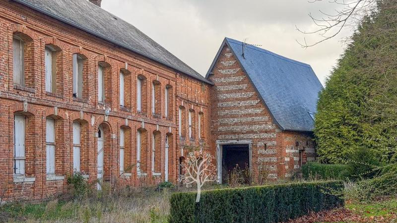 Maison - 281 m² - 6 pièces