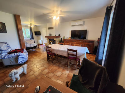 Maison - 90 m² - 5 pièces