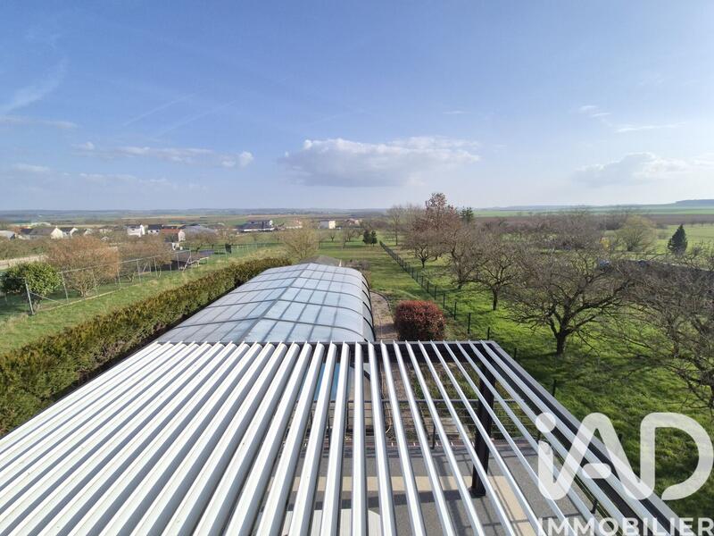 Maison - 200 m² - 6 pièces