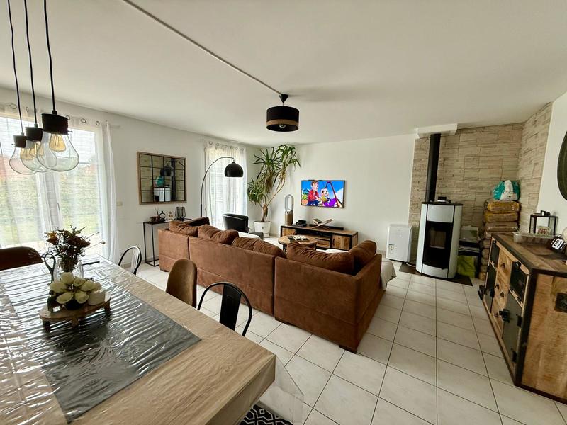 Maison traditionnelle - 103 m² - 5 pièces