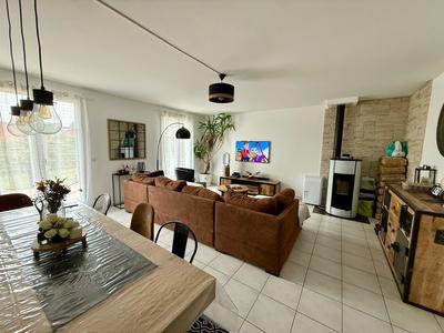 Maison traditionnelle - 103 m² - 5 pièces