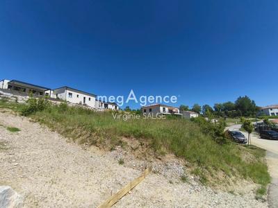 Terrain constructible - 1 000 m²