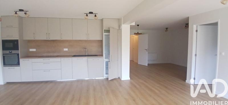Appartement - 80 m² - 3 pièces