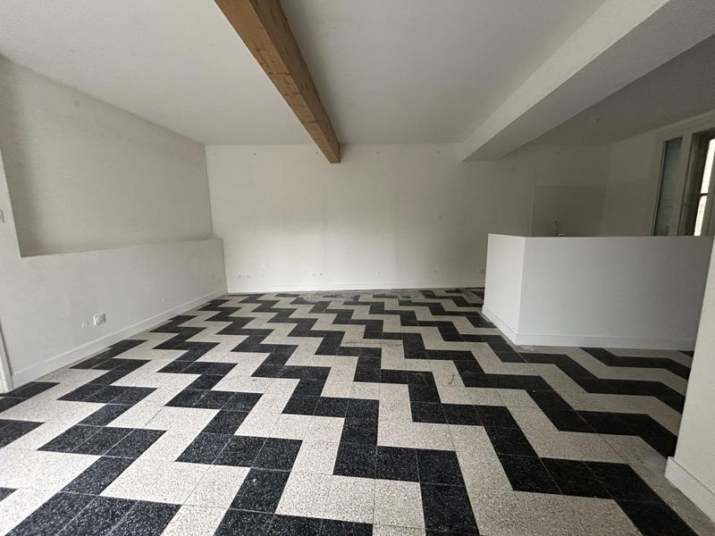 Maison traditionnelle - 80 m² - 5 pièces